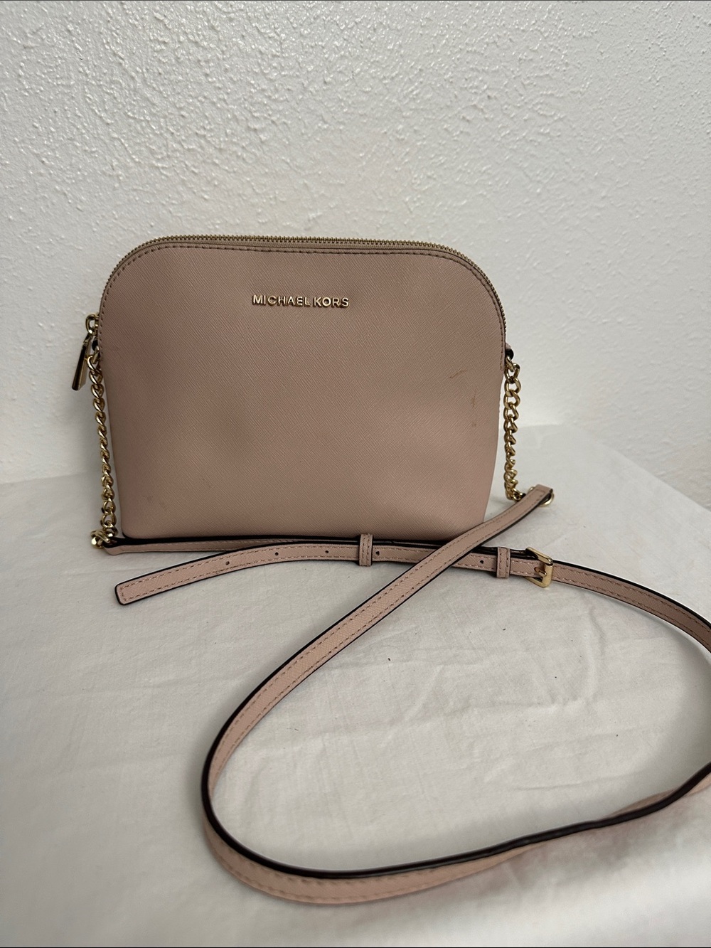 Michael Kors Chain Crossbody bag